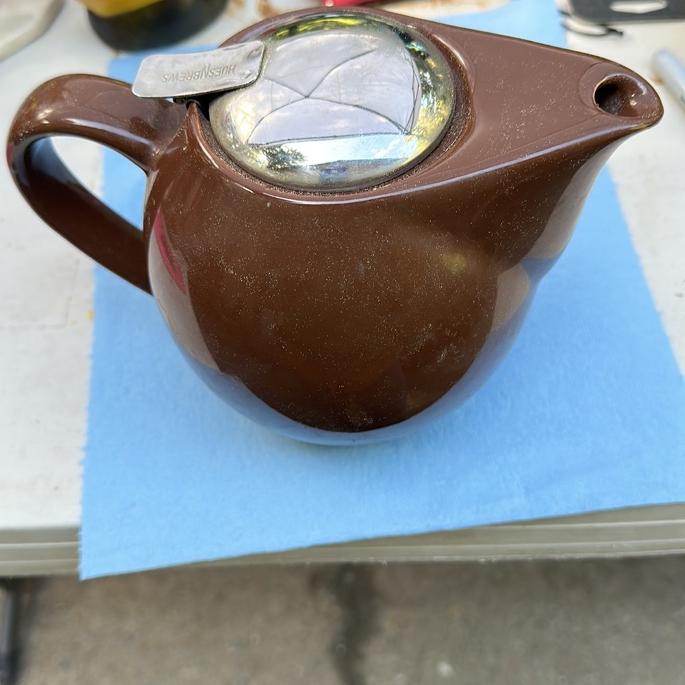 HuesNBrews 40 oz Brown Ceramic Teapot with Removable Infuser (not included)